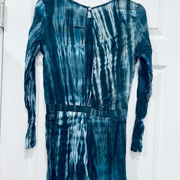 Fighting Eel Ava Sky blue tie dye long sleeve romper sz S. - Picture 2 of 4